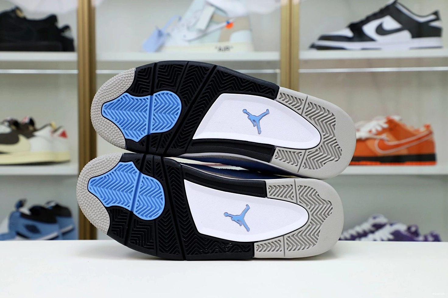 JORDAN 4 UNIVERSITY BLUE AIR 0928